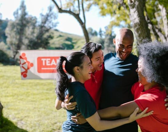 How to Handle Social Events on Keto