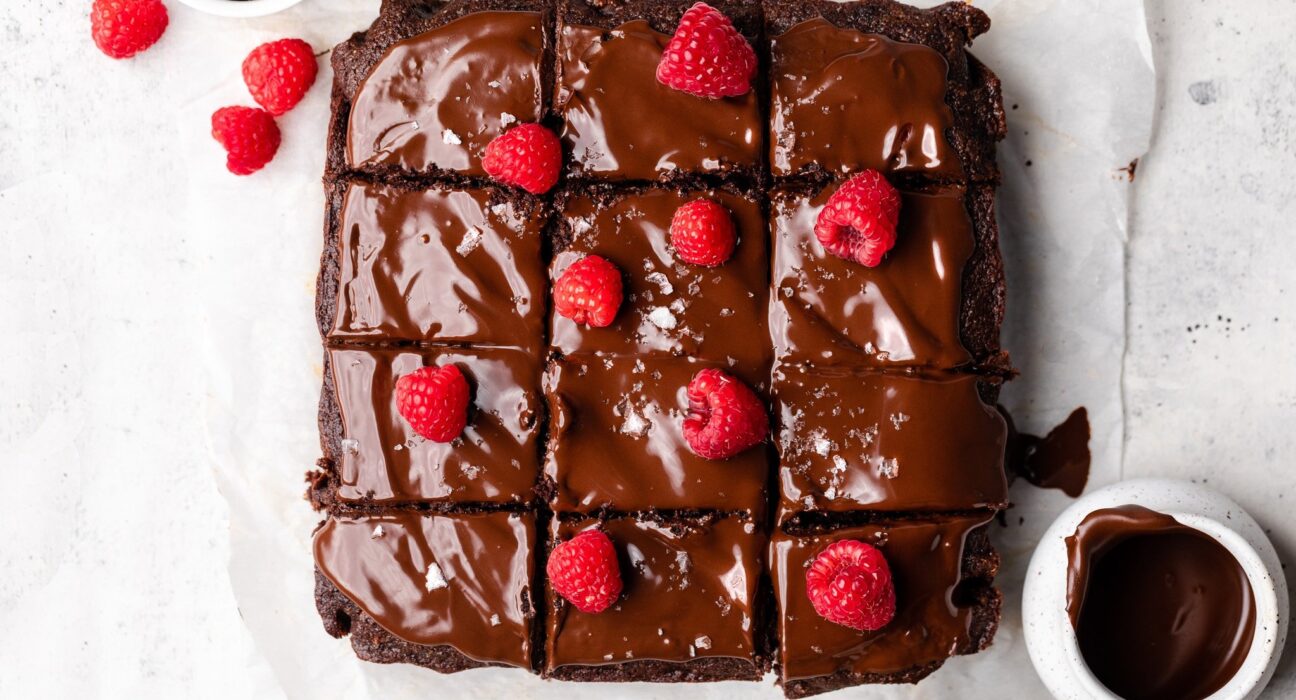 Healthy Chocolate Zucchini Cake (gluten free!)