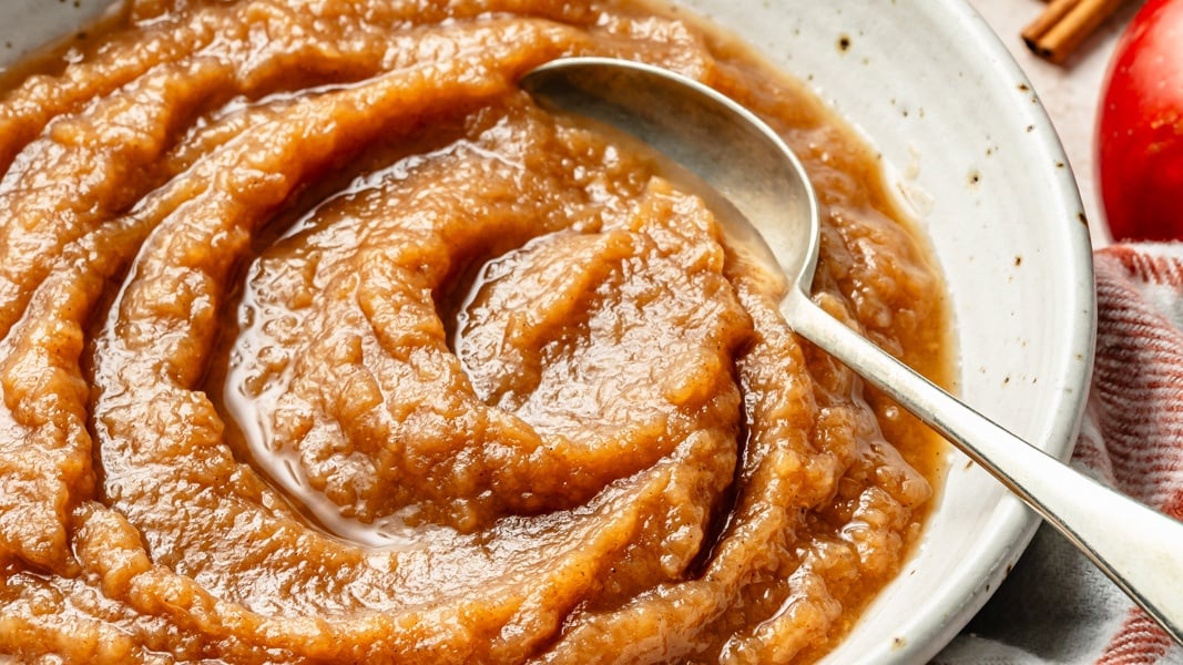 Homemade Slow Cooker Applesauce (easy & freezer-friendly!)