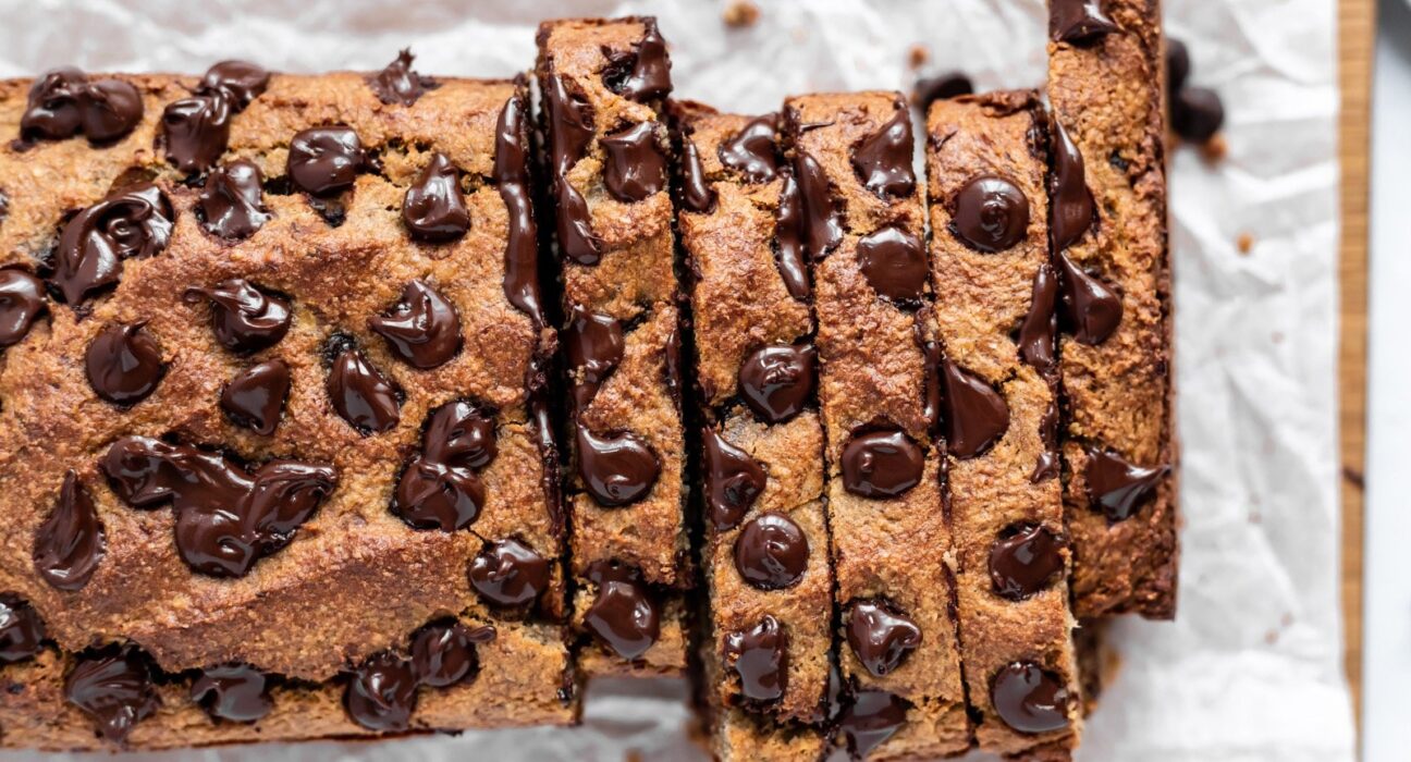 Nourishing Almond Flour Banana Bread (gluten free!)