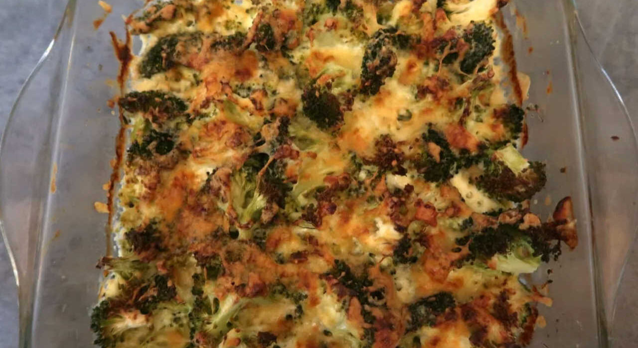 Cheesy Broccoli Casserole Recipe - How to make an easy 4 ingredient broccoli cheese casserole