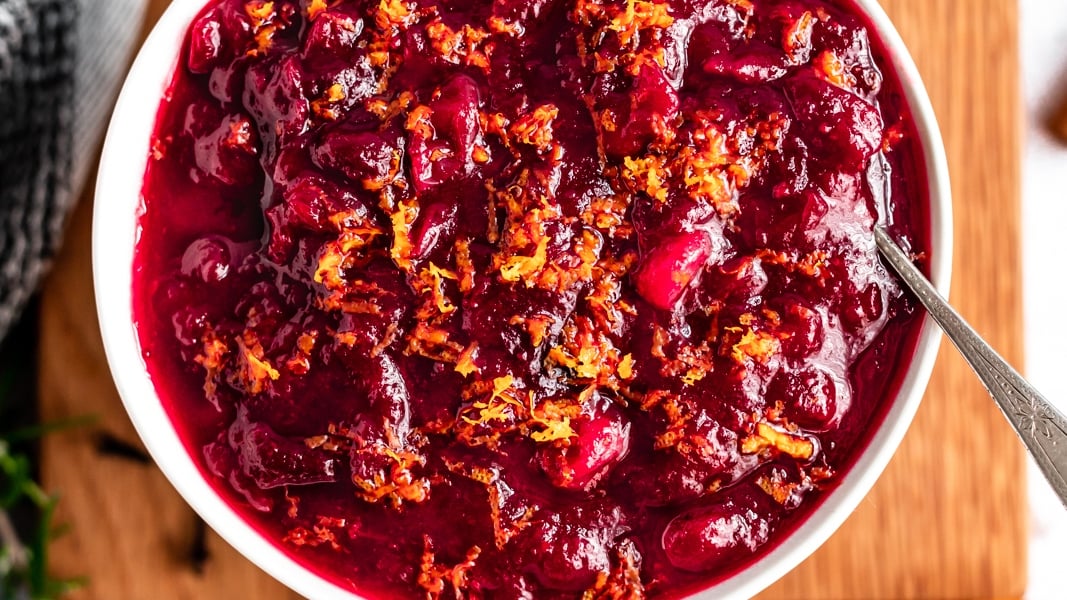 Healthy Orange Cranberry Sauce (ready in 15 minutes!)