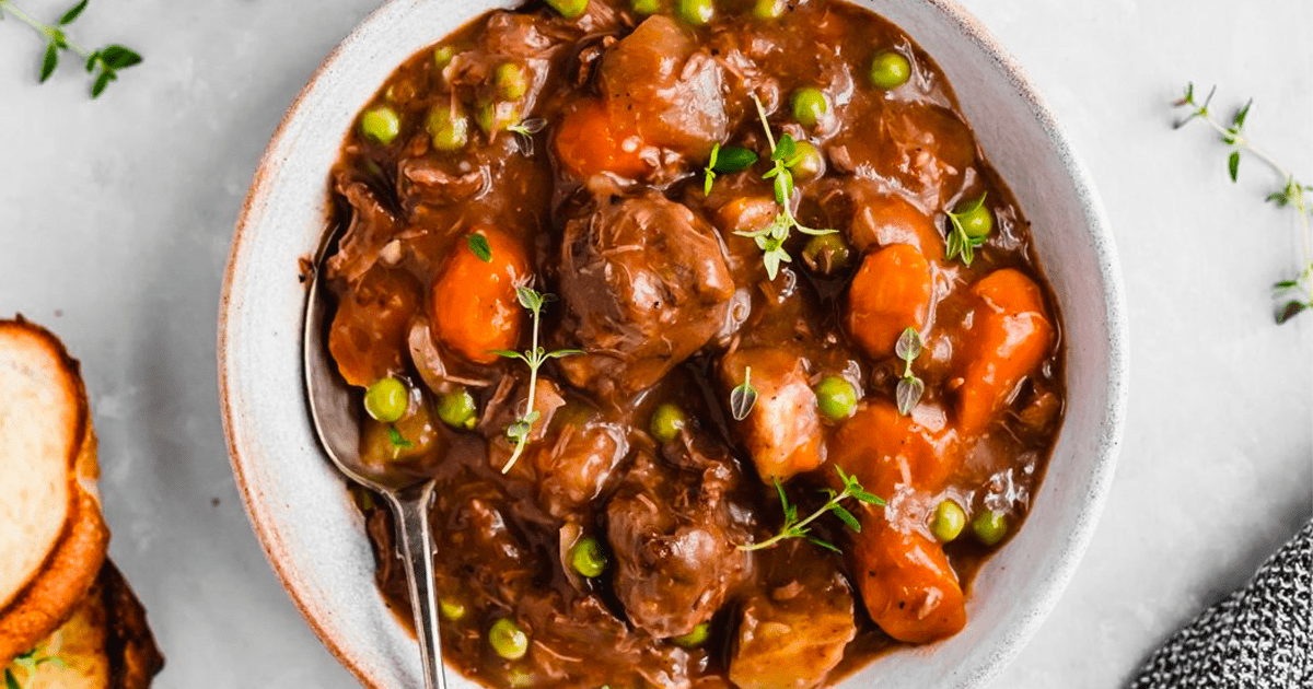The BEST Slow Cooker Beef Stew Recipe (easy & comforting)