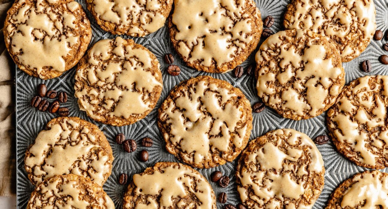 Chewy Vanilla Oatmeal Latte Cookies (topped with espresso icing!)