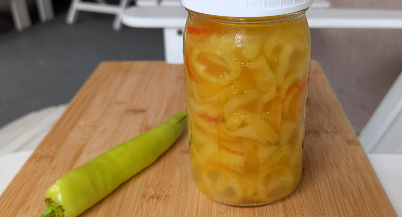 pickled banana peppers in quart mason jar