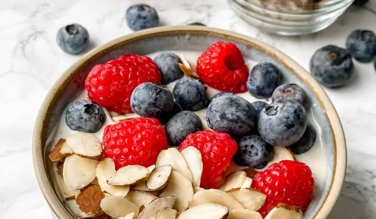 Vanilla Overnight Oats - Organize Yourself Skinny