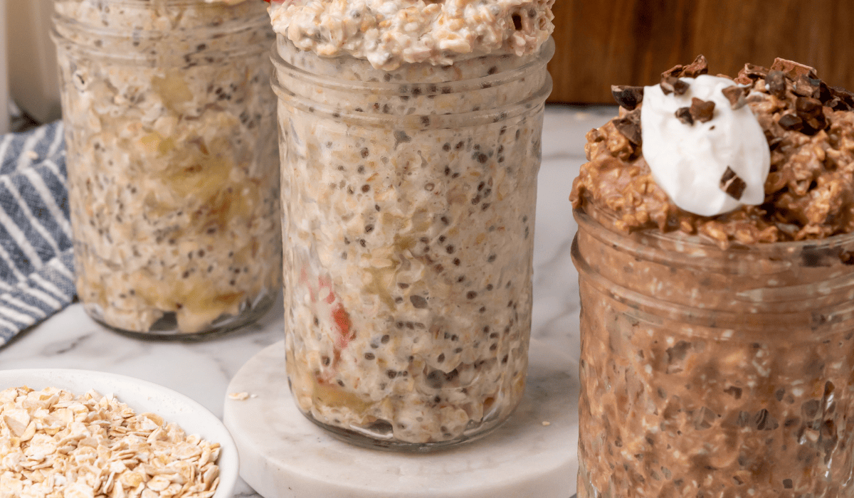 three jars of overnight oats.