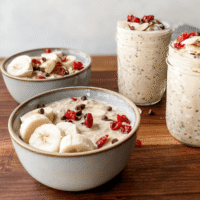 protein overnight oats in bowls and mason jars