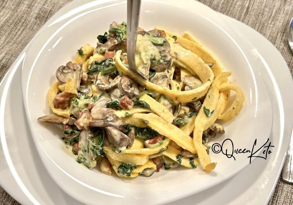 KETO FETTUCCINE WITH PANCETTA & MUSHROOMS