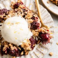 Easy Blackberry Crumble